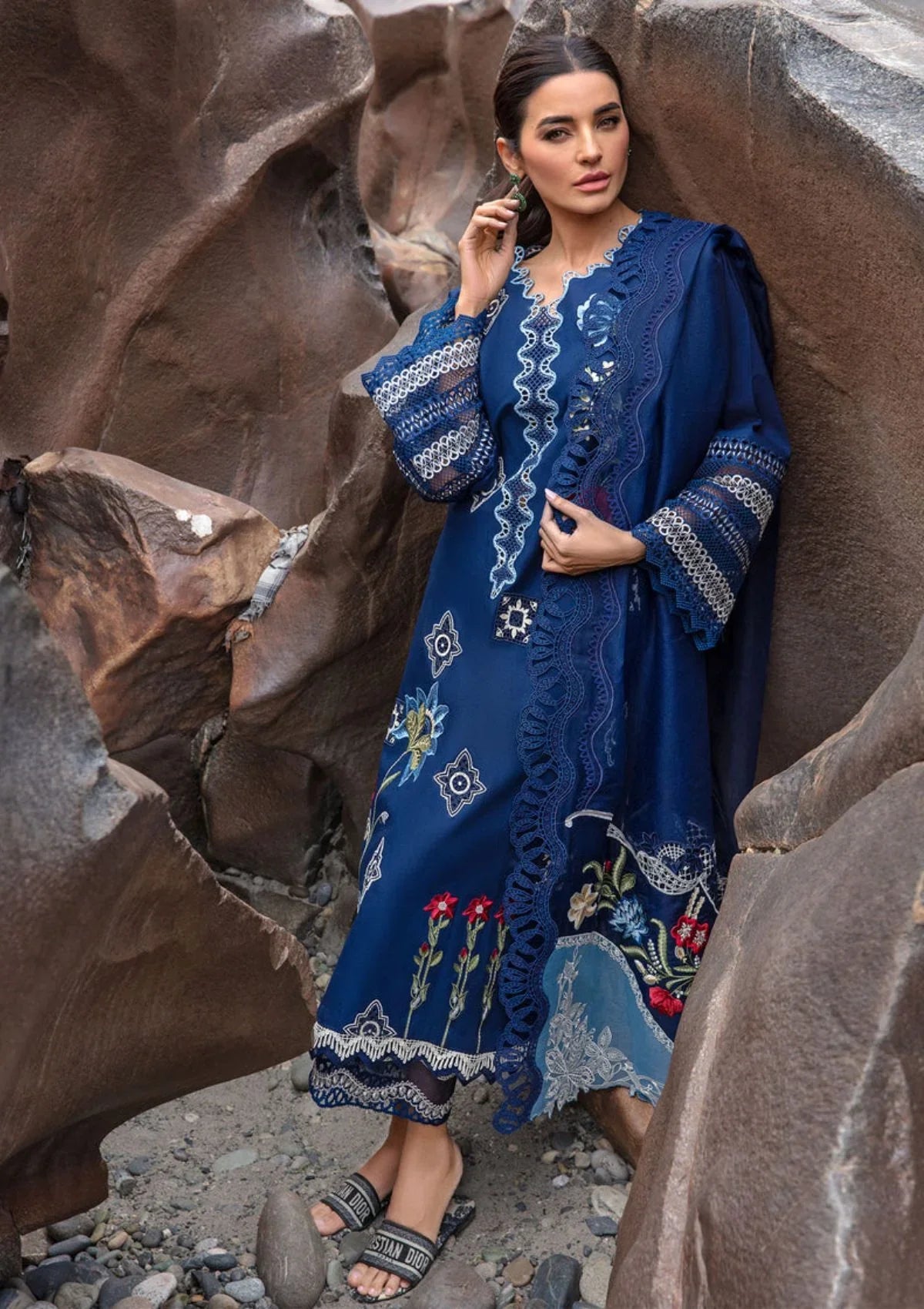 Unstitched Embroidered Lawn 3Pc Suit