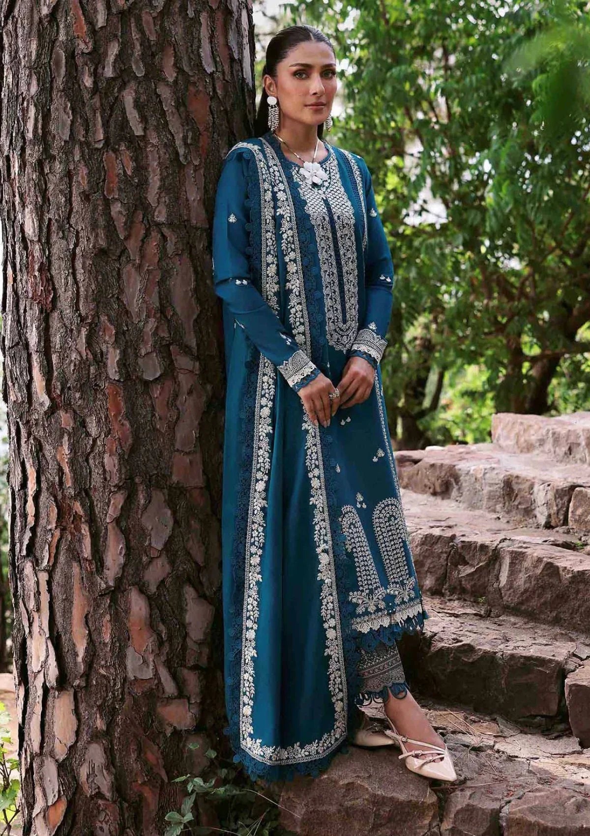 Unstitched Embroidered Lawn 3Pc Suit