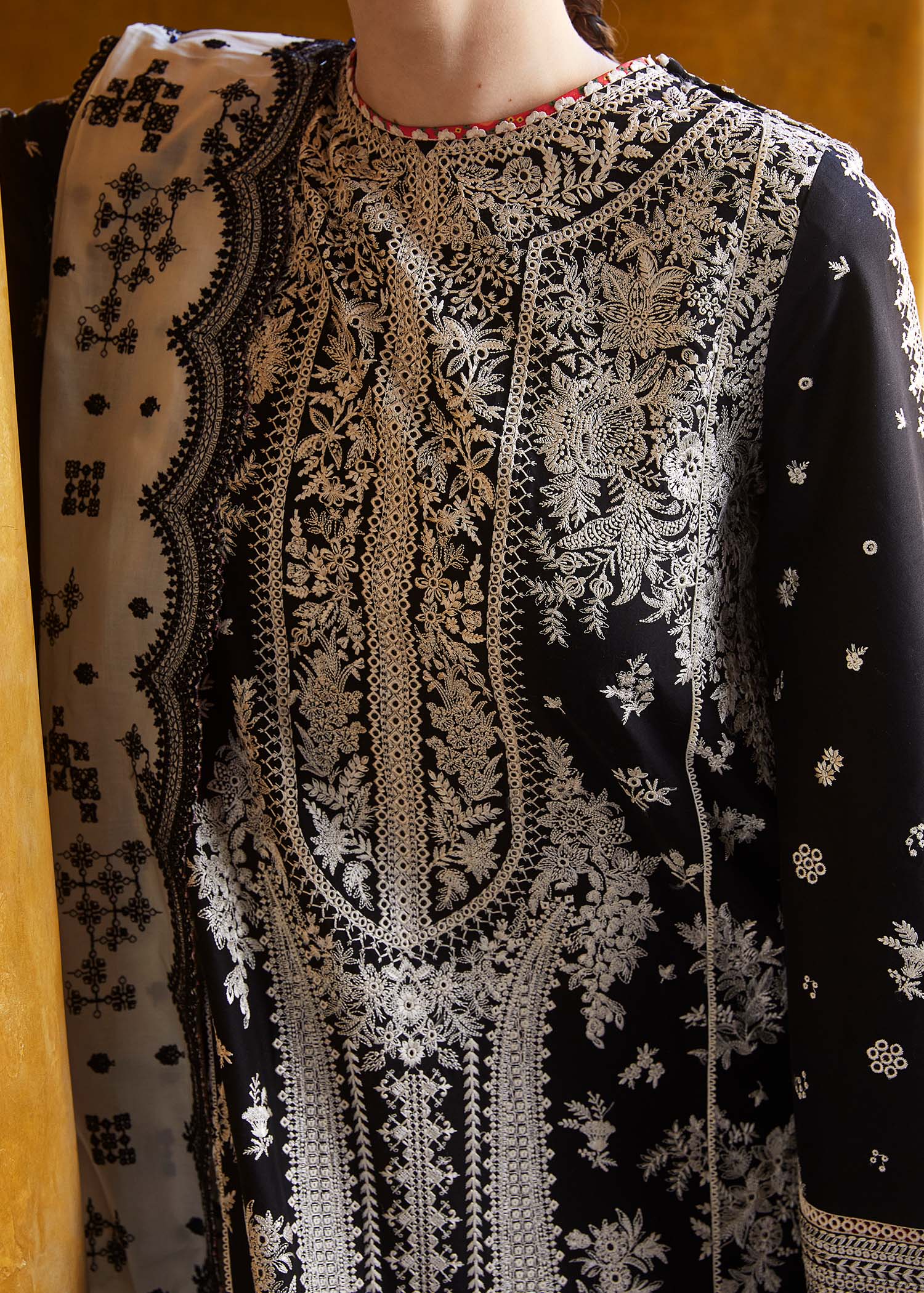 Unstitched Embroidered Lawn 3Pc Suit