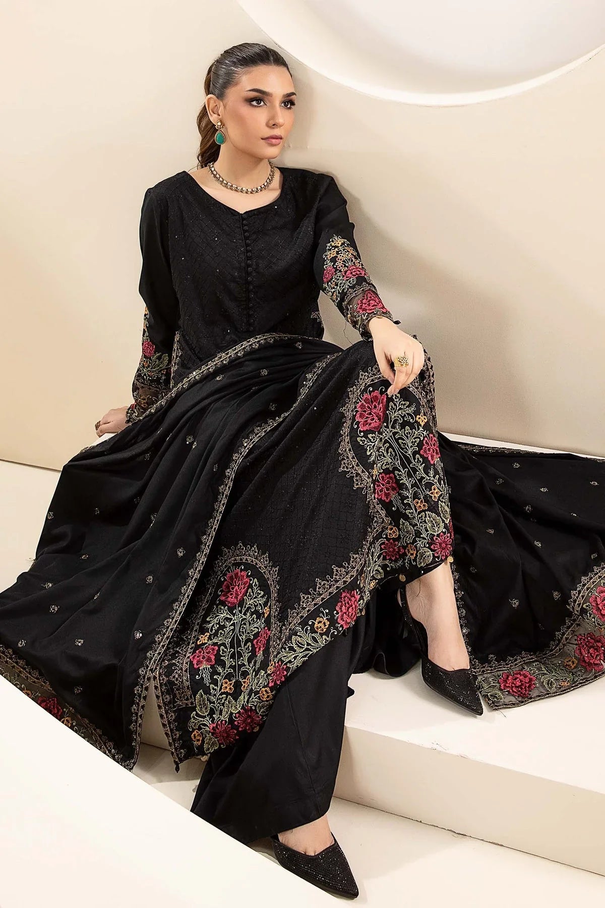 Unstitched Embroidered Lawn 3Pc Suit