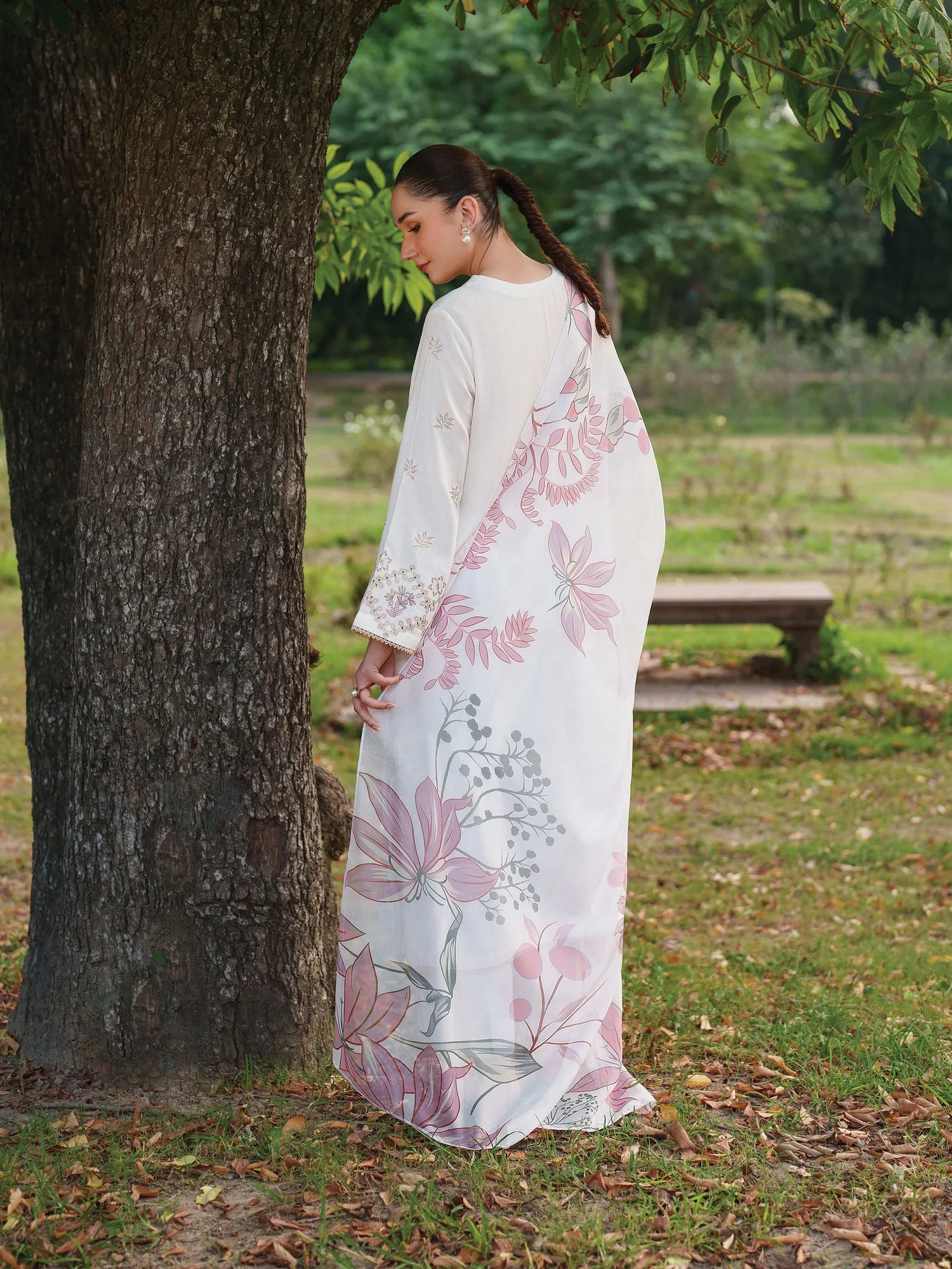 Unstitched Embroidered Lawn 3Pc Suit
