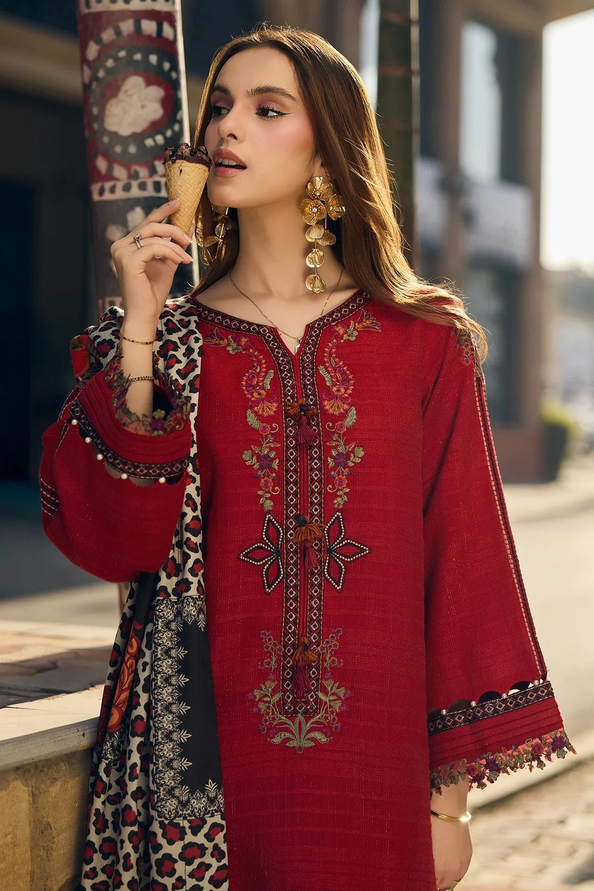 Unstitched Embroidered Lawn 3Pc Suit