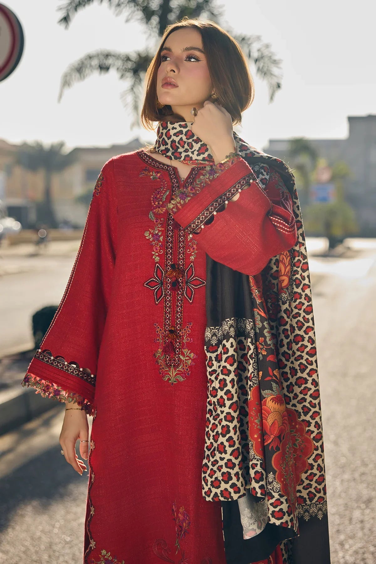 Unstitched Embroidered Lawn 3Pc Suit