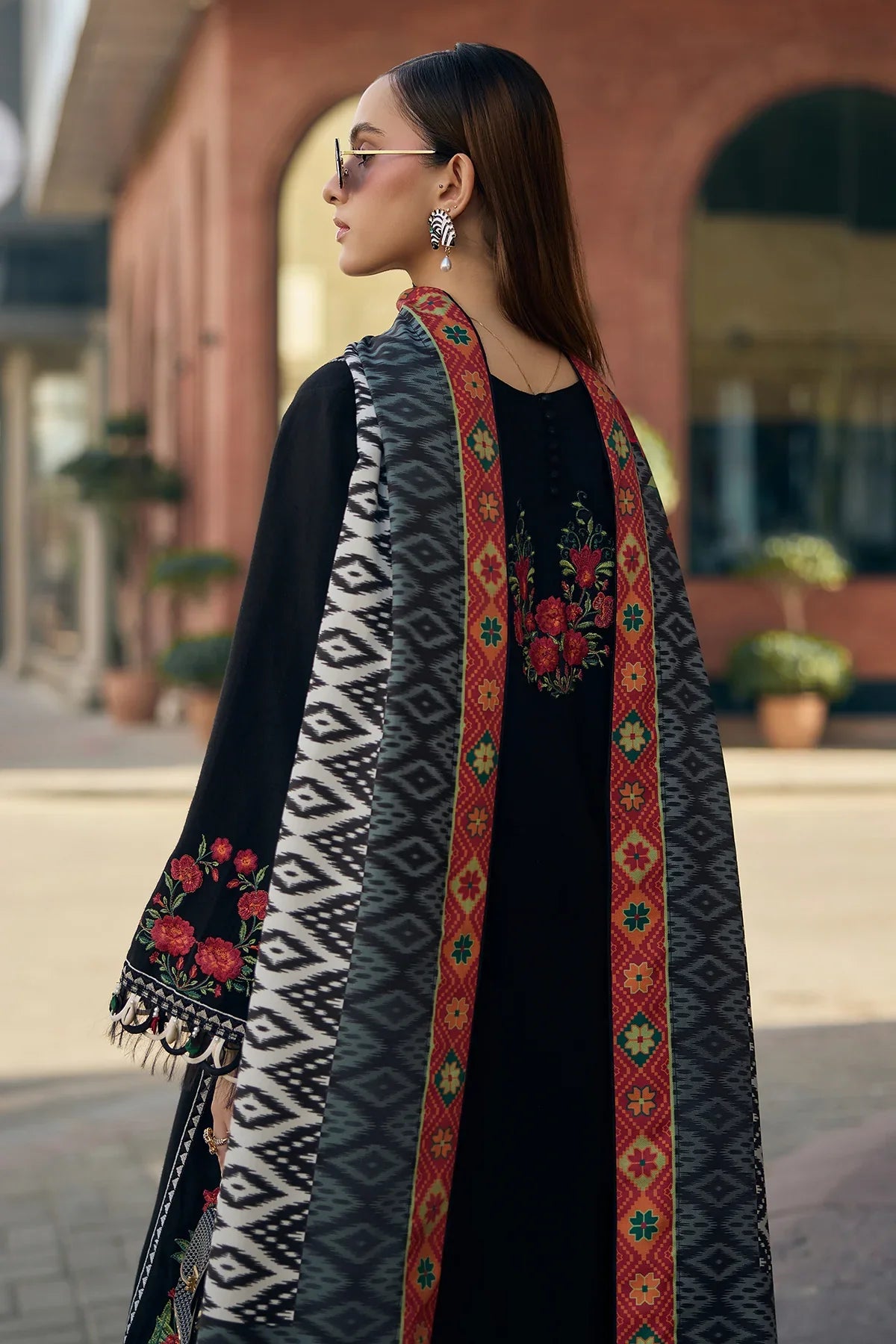 Unstitched Embroidered Lawn 3Pc Suit